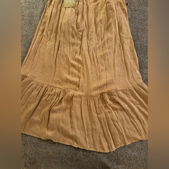 NWT Sexy & Elegant Deep-V Dress - Picture 5 of 6